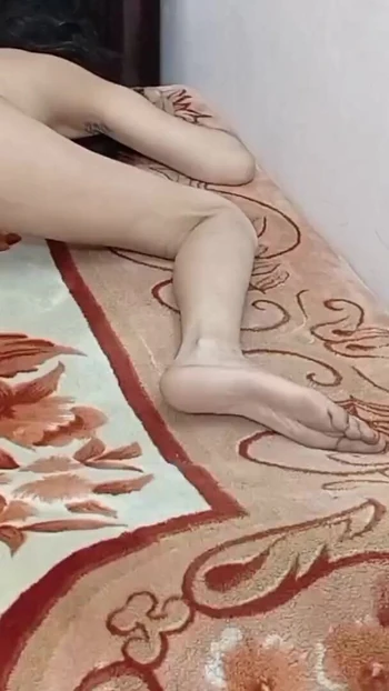 Captivating moment from "amir ghar ki lady ne krvayi apni full body massage liye bade lund ke maje apni gand me lekr khub"