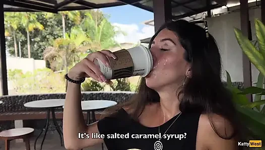 Starbucks'ta çılgın boşalma - umumi tuvalette sakso, spermle kahve içme