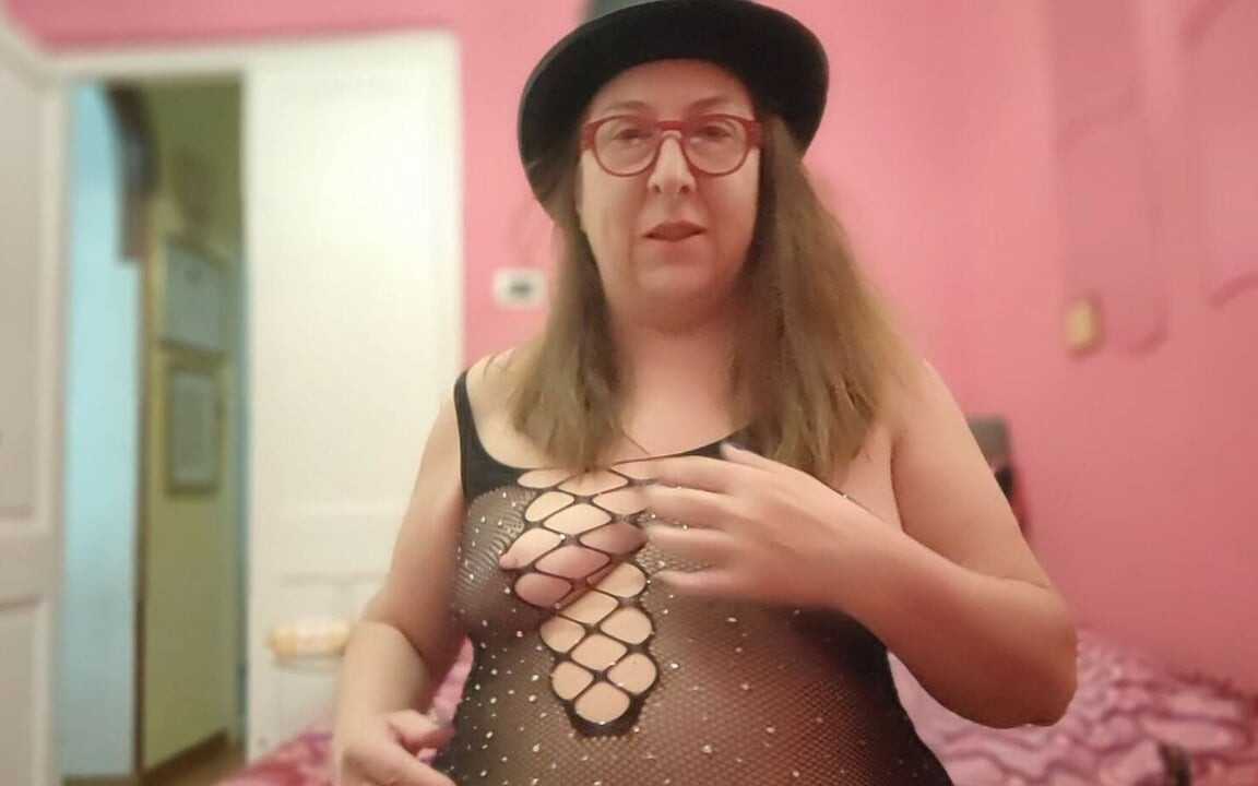 Veronica Rossi resmi - phallocracy kraliçesi