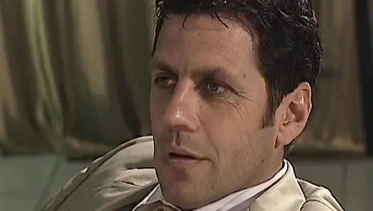 Ateşli anal grup sekste birinci sınıf Alman kızlar yarağa biniyor