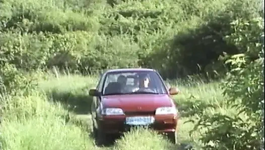 Özel Üçlü Tutku Kızıl Saçlı Vahşice Yarak Emiyor