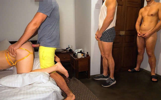 2 hayranın beni domaltmasına izin verdim - kocam en son bekledi ve bana en kalın dölü verdi - programcı evli kadın