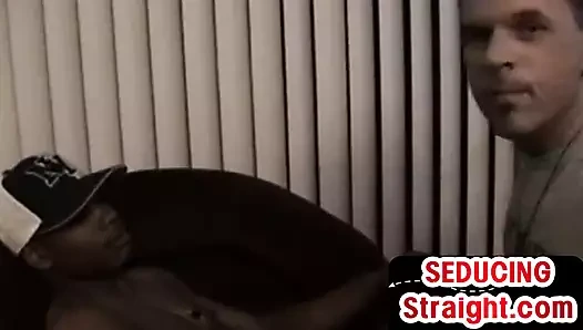 Xmas Black str8 amatör adam evde eşcinsel babası tarafından emiyor