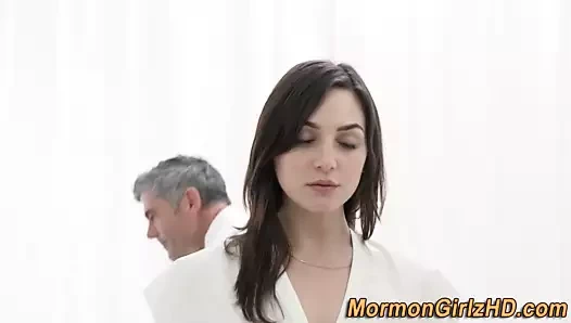 Genç mormon dölle kutsandı