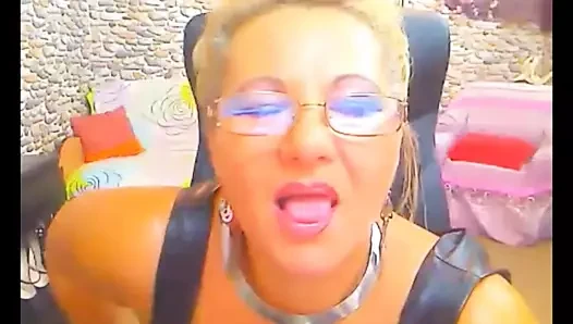 DeluxMature