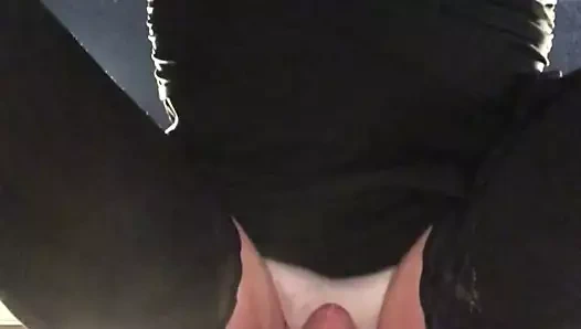 Eller serbest dildo boşalması