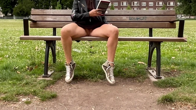 Anlamsız yürüyüş - çiş ile