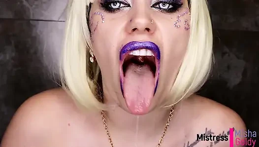 Giantess seni canlı canlı yemeden önce salya akıtıyor ve boşalıyor