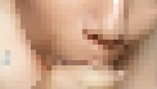 Yengem onu iyi emiyor