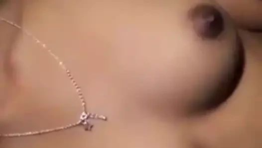 Sri Lankan babe’s nude video
