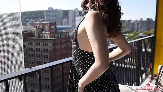 Kanadalı tgirl - natalie ile güneşli bir öğleden sonra tembellik yapıyor