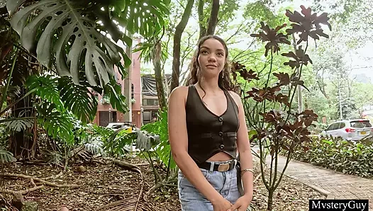 Fake Agent Fucked a Big Ass Ebony Latina in Colombia