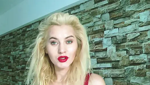 Parlak dudaklar ve büyük zenci yarağı eğitimi