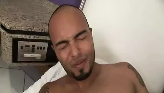 Dik transeksüel seviyor bir kaba anal vurma