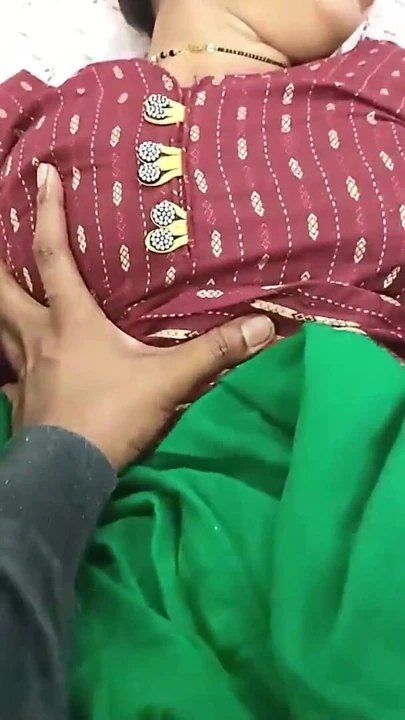 Jiju geceleri odaya geldi, büyük yarağını saali sikişirken gördüm | Klip 2
