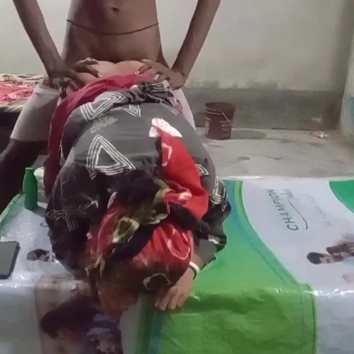 Sikilen üvey annelerin gevşek amcığı harika hissettiriyor