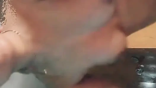 Latika büyük yarakla sikişiyor