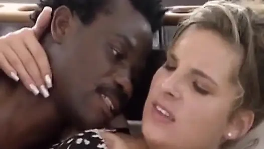 Almanya'dan sevimli hatun teknede sikiliyor