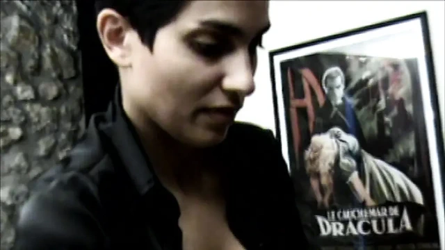 Kıllı sürtük lezbiyen sevgisini seviyor!