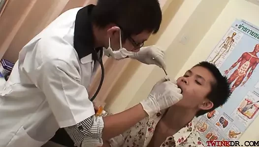ince asyalı çerçeveli ve yetiştirilmiş tarafından doktor sonra sınav ve bj