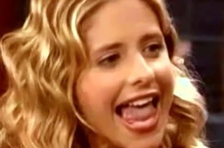 Sarah Michelle Gellar - Tongue Talent