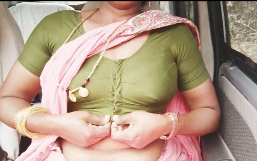 Hintli evli kadın uzun yolculuk sırasında arabada seks yapıyor, Telugu edepsiz konuşma