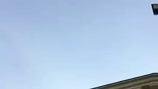 Kız kamu çıplak gider