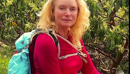 amatör nanaimo sanat modeli verir bir sihirli peri binmek