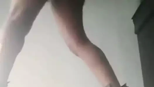 Büyük götlü zenci twerk