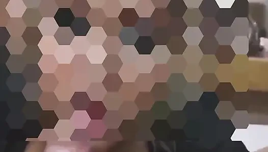 Penisinin üzerinde öğürmeyi seviyorum