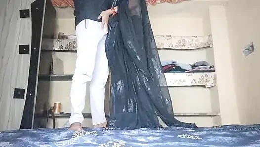INDIAN BHABHI AND DEWAR DO FUN IN NIGHT