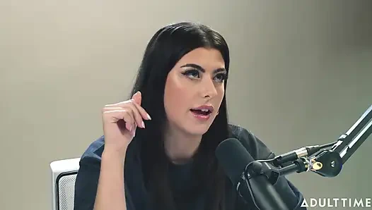 Gal ritchie: spiegler kız ve hentai sevgilisi | Adult Time Podcast