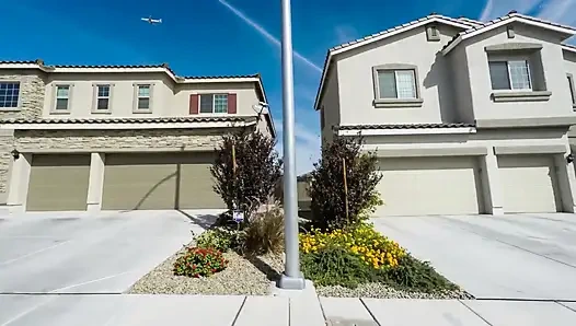 Girlfriendsfilms lezbiyen komşu ilişkileri - sahne 2