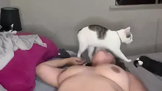 Orgazm olana kadar gece geç saatlerde mastürbasyon