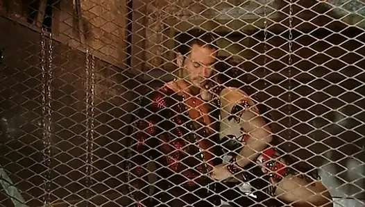 BDSM ilişkisinde kölenin yarağına ateşli bir sakso çekiyor