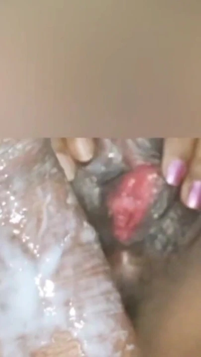 Hintli kızlar derin boğaz oral seks ile farklı pozisyonlarda seks, desi kız ağzına boşalmak alır, desi yenge güzel seks | Klip 2