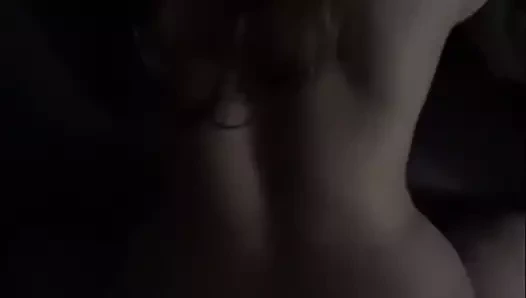 Kız arkadaş becerdin köpek