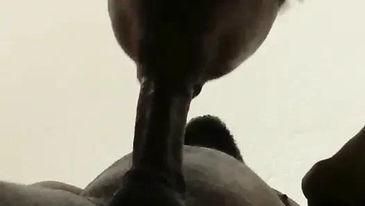 Yakın çekim gırtlağına kadar alıyor