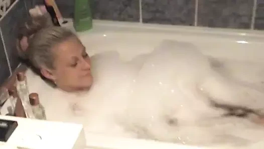 Busty Alman sarışın seviyor hoş ona beceriksizlik sonra bir şaşırtıcı oral seks