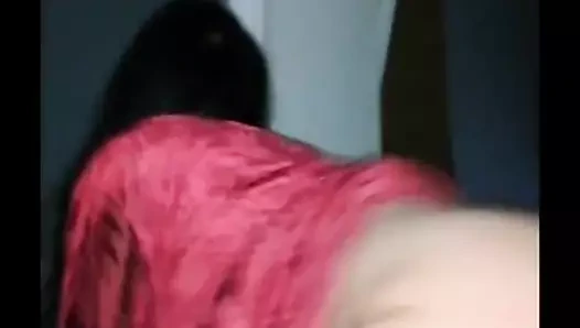 Ateşli Asyalı ev hanımı kocası işteyken büyük zenci yarağıyla aldatıyor. Real Amateurs