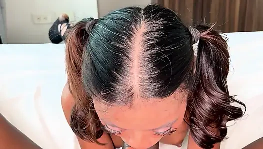 Büyük yaraklı zenci baba minik amcıklı Asyalı kızı sikiyor