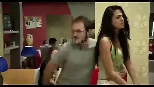 Sukran Ovali - Ev 2010