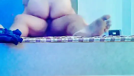 Üç biraz rastgele sikiş