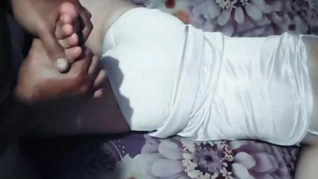 Masajı bitirdikten sonra güzel kadınları sikiyor