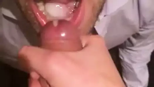 Adam alır the boşalmak yük üzerinde onun dil ve kırlangıçlar 5