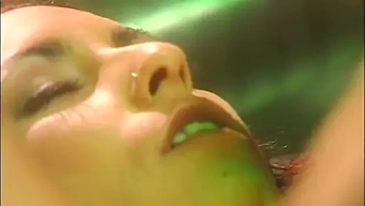 Doktorun söyleyeceği bir şey var, kıçını aç ve gör.