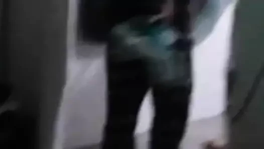 Cunhada abaixando o rabo