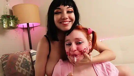 oyuncağı bakıcısı Delilah Cass