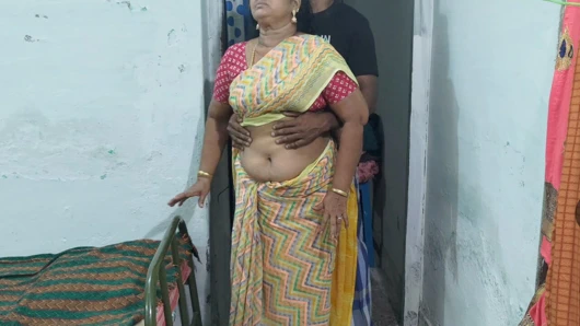 Komşu teyze seks sırasında büyük yarağımı kaldıramadı