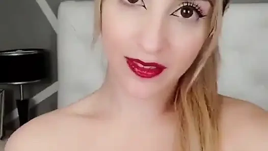 Merhaba bebekler! Bir sonraki videolarım için sana yeni oyuncaklarımı gösteriyorum!